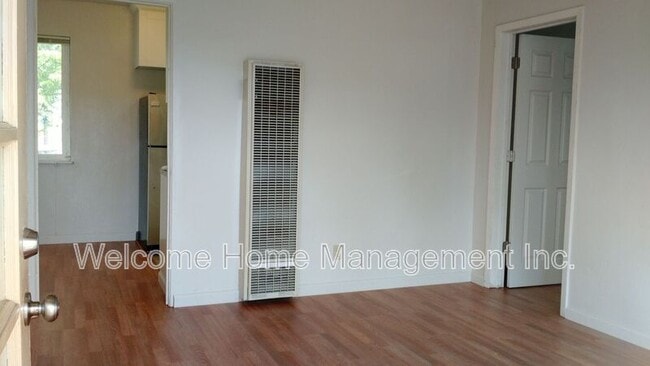 Photo - 19727 Center St House