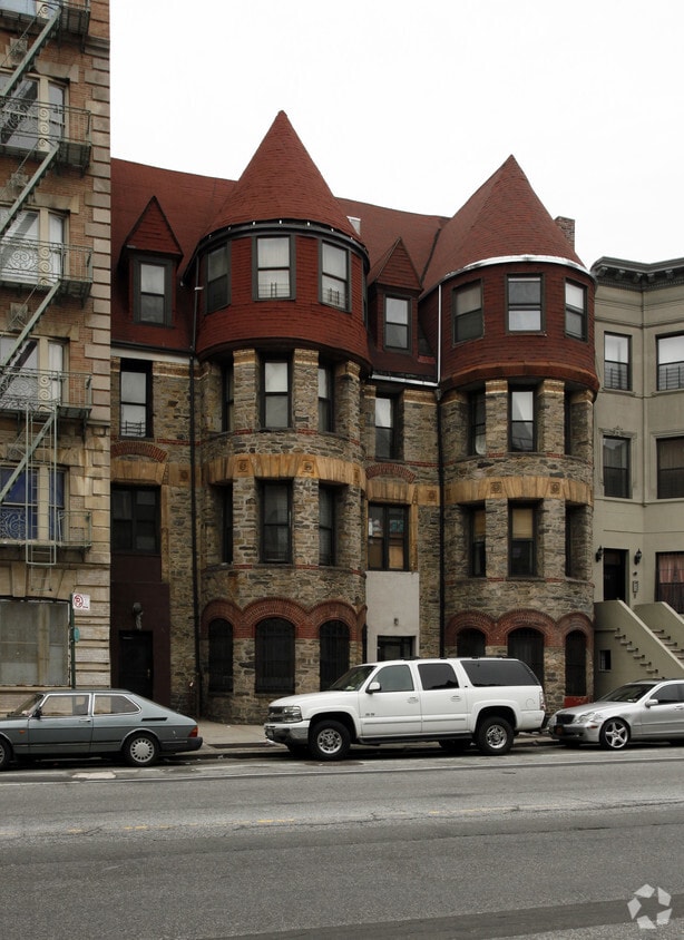 Building Photo - 731 Saint Nicholas Ave
