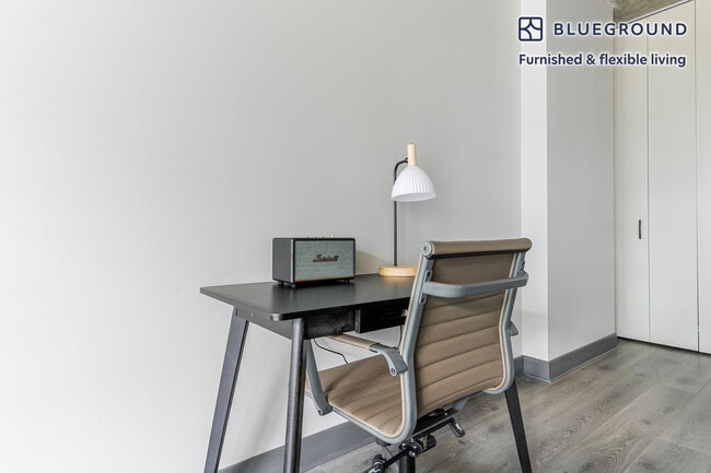 Building Photo - 180 N Ada St