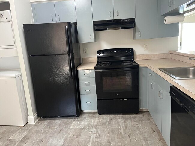 Foto del edificio - 6104 Glenmoor Dr