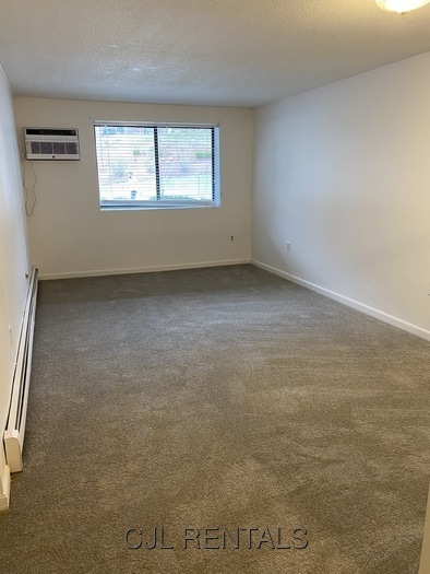 Building Photo - 71 Montvale Ave