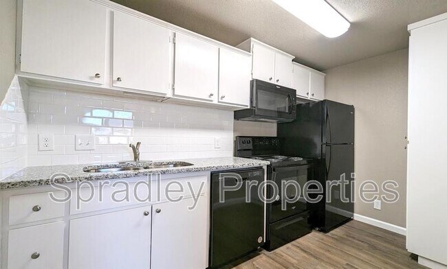 Foto del edificio - 608 John Paul Jones Dr