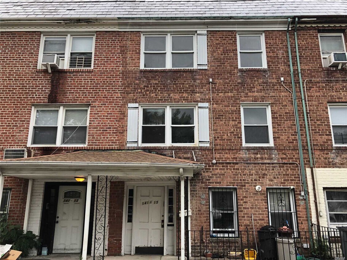 Primary Photo - 141-15 70th Ave