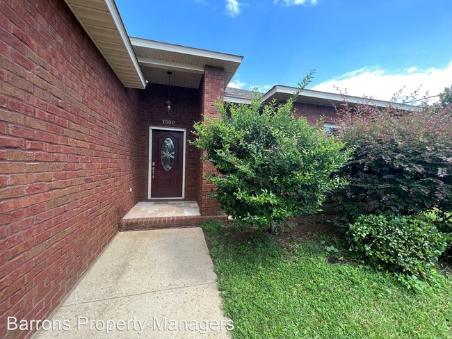 Building Photo - 3 br, 2 bath House - 1500 Joseph Circle
