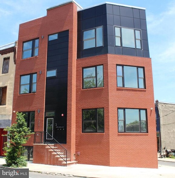 Photo - 3017 Ridge Avenue Unit A