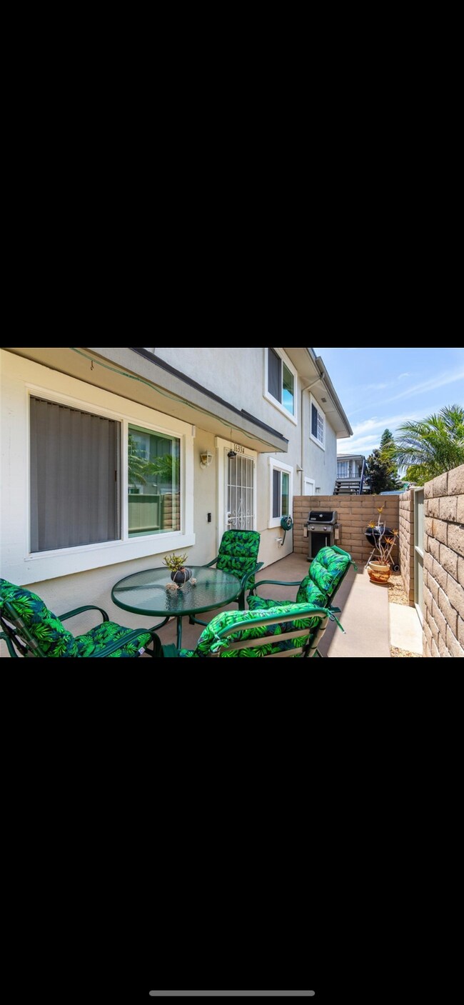 Building Photo - 16394 Del Oro Cir