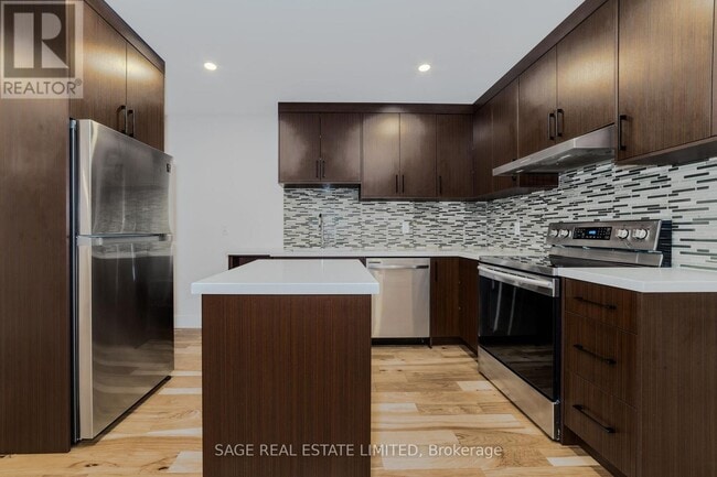 Photo du bâtiment - 146 E 34th St