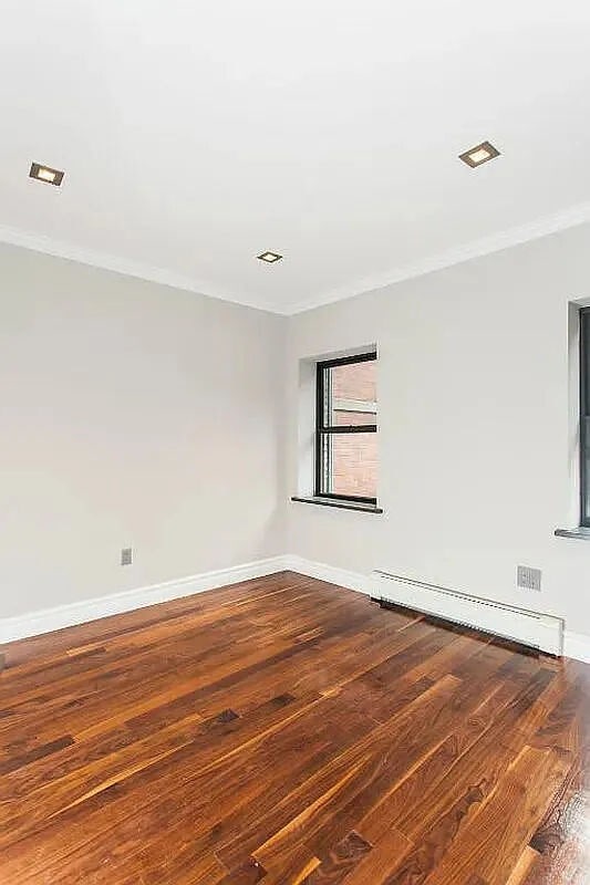 Building Photo - 941 Second Avenue