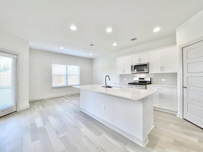 Foto del edificio - 1005 Winnsboro Lp