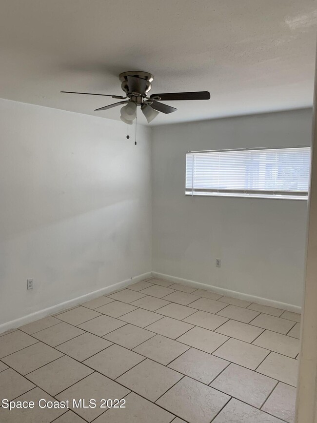 Building Photo - 180 Minna Ln