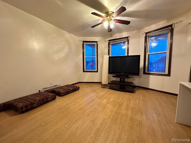 Foto del edificio - 2661 Belmont St