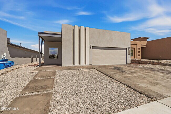 Building Photo - 125 Via Rojas Dr