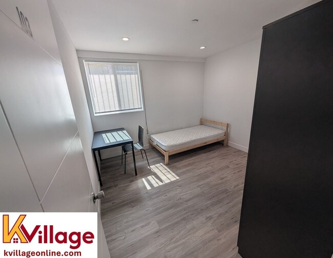 FULLY FURNISHED co-living apartment room w... - FULLY FURNISHED co-living apartment room w...