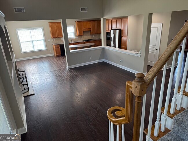 Foto del edificio - 7411 Redbud Loop