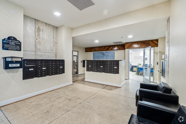 Building Photo - Scott's View