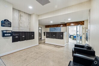 Building Photo - Scott's View