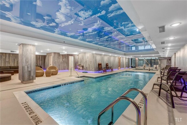 Foto del edificio - 2442 Ocean Ave