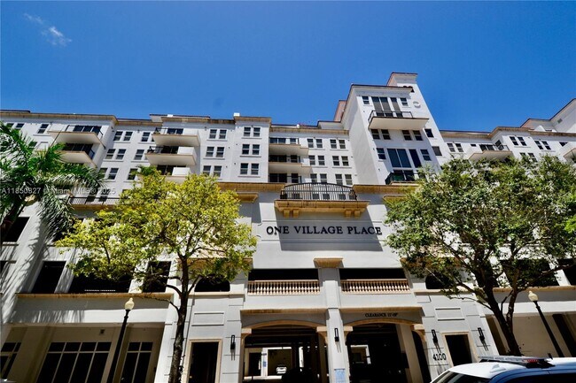Foto del edificio - 4100 Salzedo St