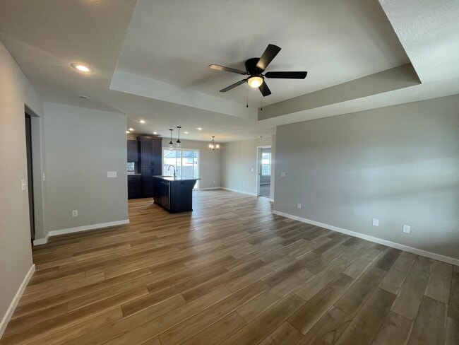 Foto del edificio - 671 N Jozlynn Ave