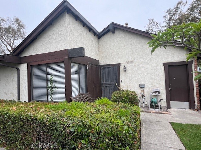 Foto del edificio - 704 E Fairway Dr