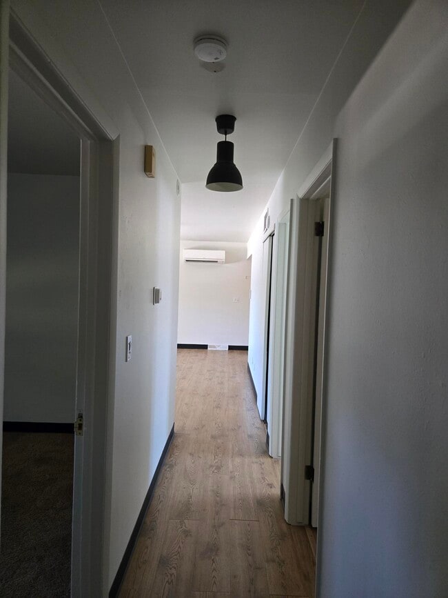 Hallway to bedrooms - 2751 Leisure Dr
