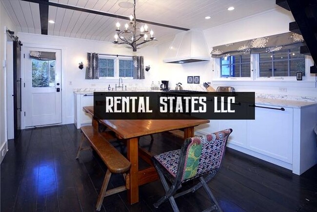 Building Photo - 3 bedroom in Crested Butte CO 81224