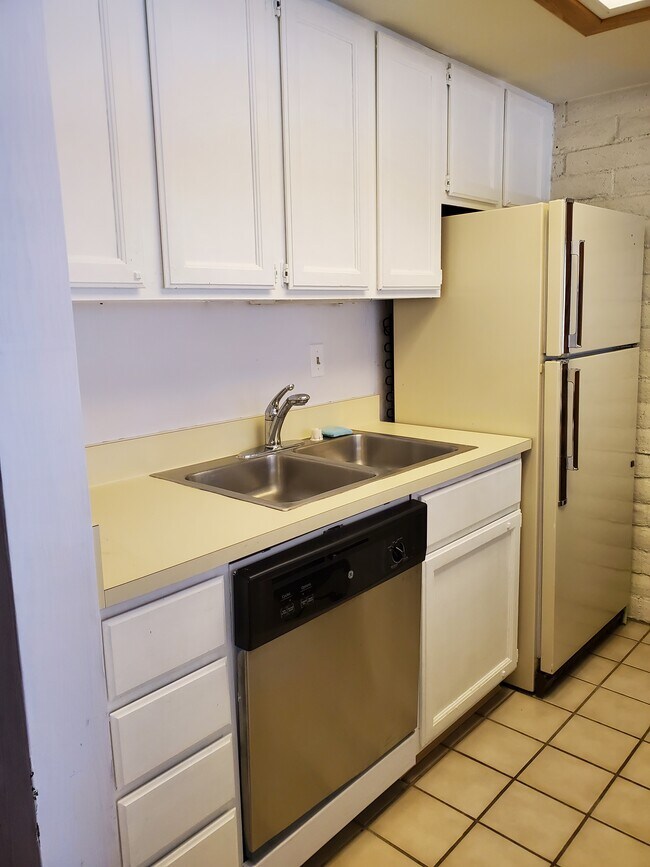 Cocina - 331 Vine St