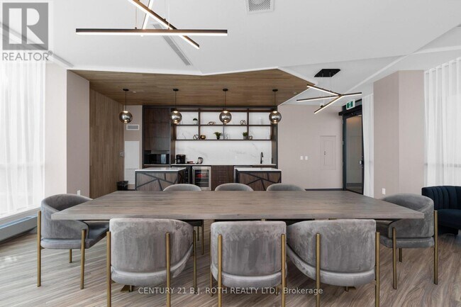 Photo du bâtiment - 415 Sea Ray Ave