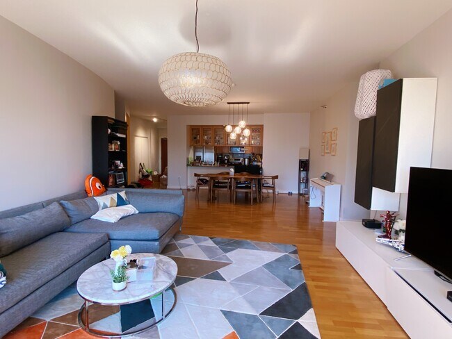 Living Room/Dining Room - 1335 S Prairie Ave