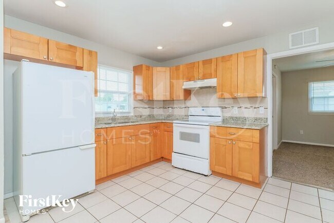 Building Photo - 5111 96th Terrace N