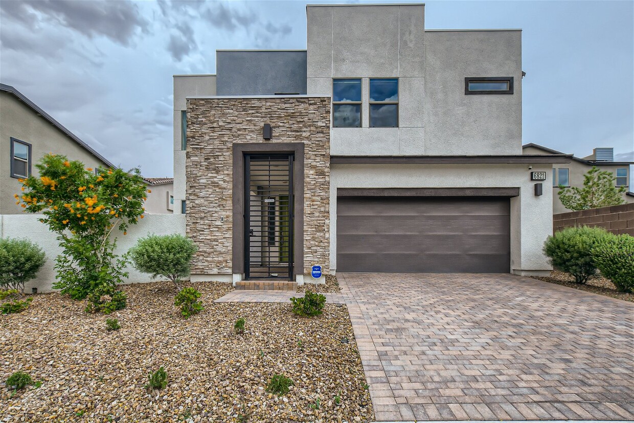 Primary Photo - 6821 Boulder Canyon St