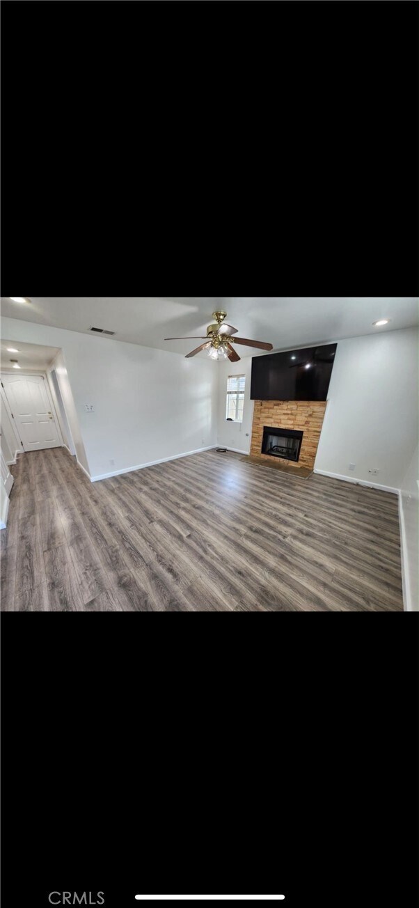 Foto del edificio - 13308 Mystic St