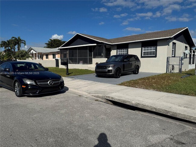 Foto del edificio - 22105 SW 113th Pl