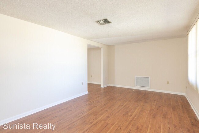 Building Photo - 3 br, 2 bath House - 7020 Maplehurst Drive
