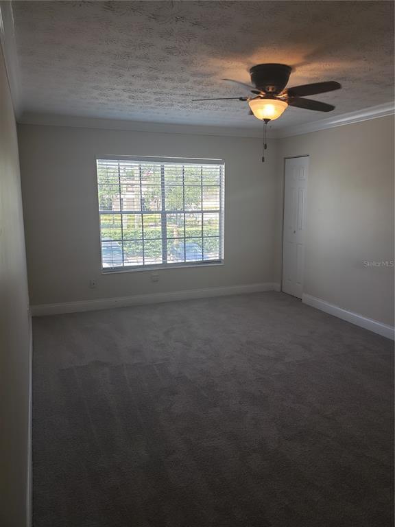 Foto del edificio - 5301 Hansel Ave