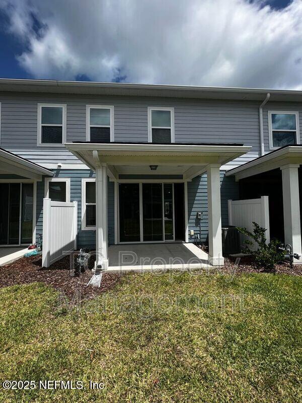 Foto del edificio - 497 Pine Bluff Dr