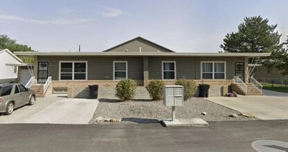 Building Photo - 519 Crow Ln