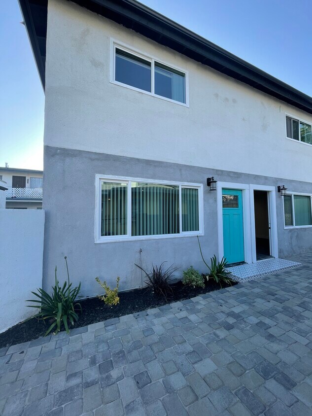 Foto principal - 11683 Oxnard St