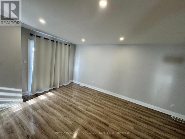 Photo du bâtiment - 1175 Valley Farm Rd