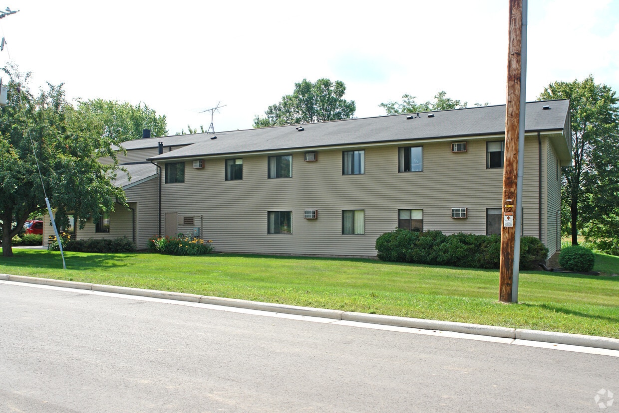 Building Photo - Westview