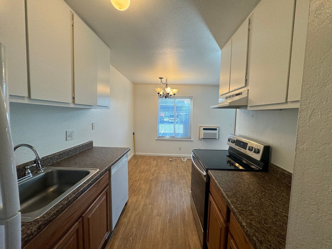 Foto principal - One Bedroom One Bath -Lesley Reilly Property