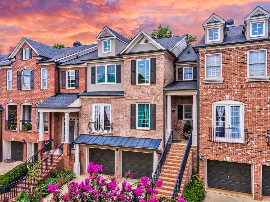 Foto principal - 1425 Montclair Ct SE