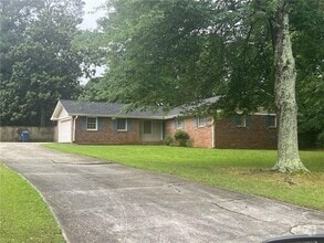 Building Photo - 3862 Imperial Dr