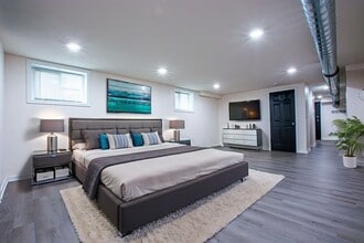 Building Photo - 116-118 N 32nd Ave