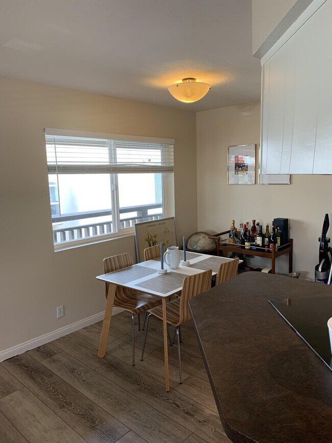 Foto del edificio - 2024 Manchester Ave