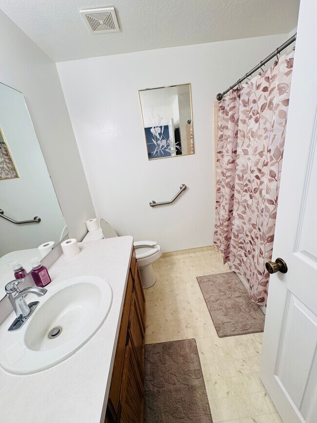 Building Photo - 3677 W 1800 N