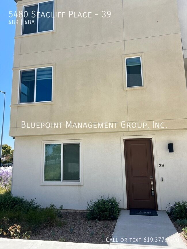 Foto del edificio - 5480 Seacliff Pl