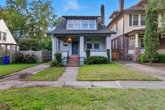 Building Photo - 609 Baldwin Ave