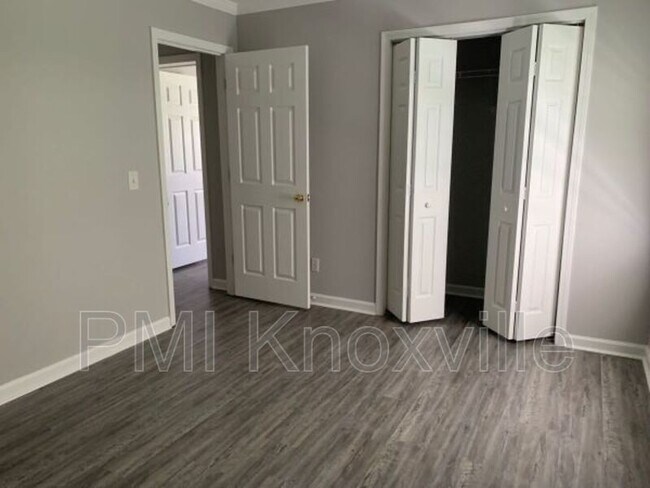 Foto del edificio - 9217 George Williams Rd