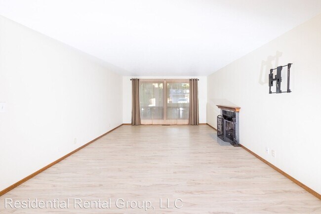 Building Photo - 3 br, 2 bath House - 1674 NE 9th Avenue